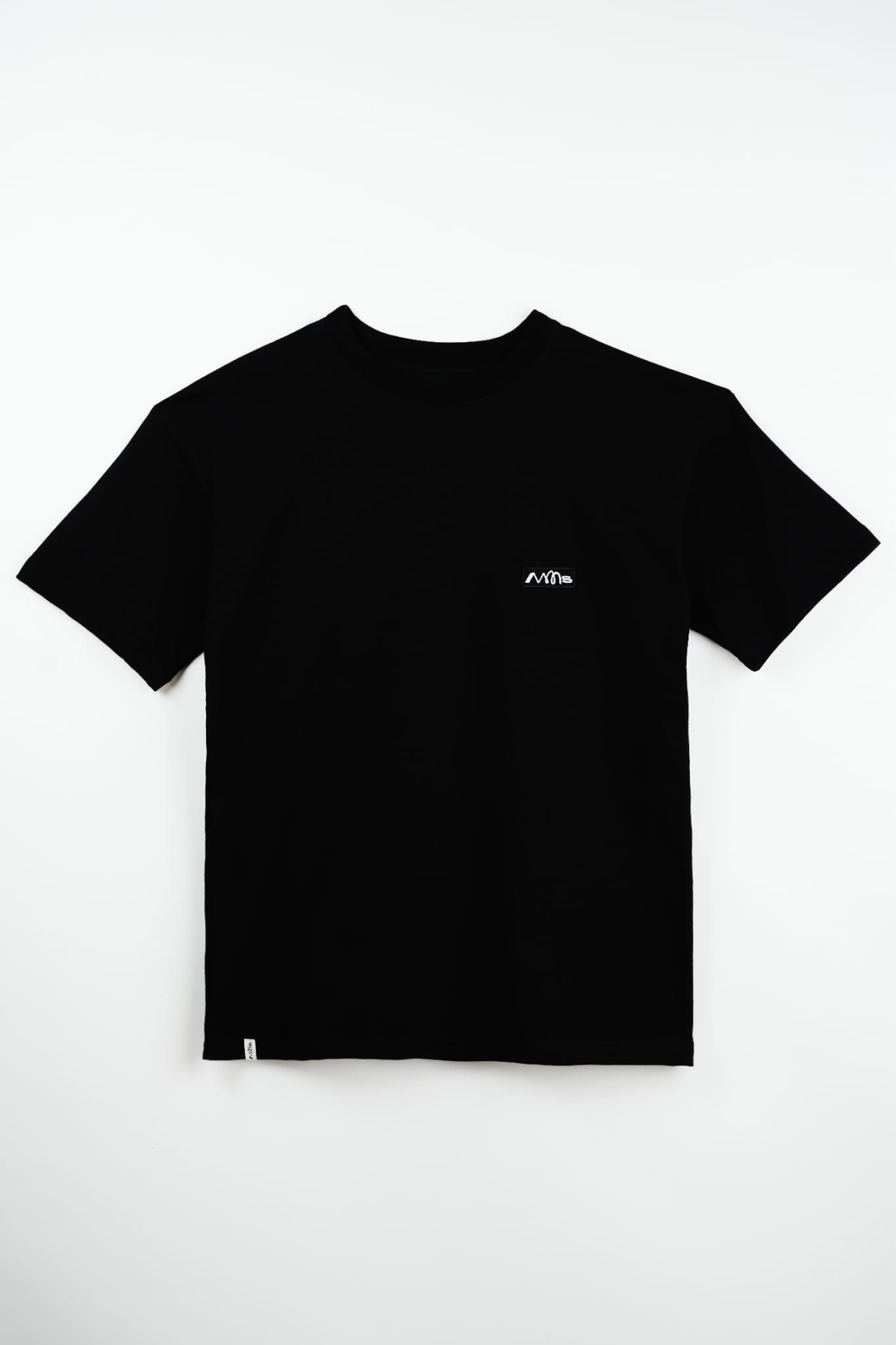 packshot tshirt kids black.jpg
