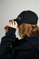 MMS_Store_czapkazdaszkiem_cze 10 2026055.jpg