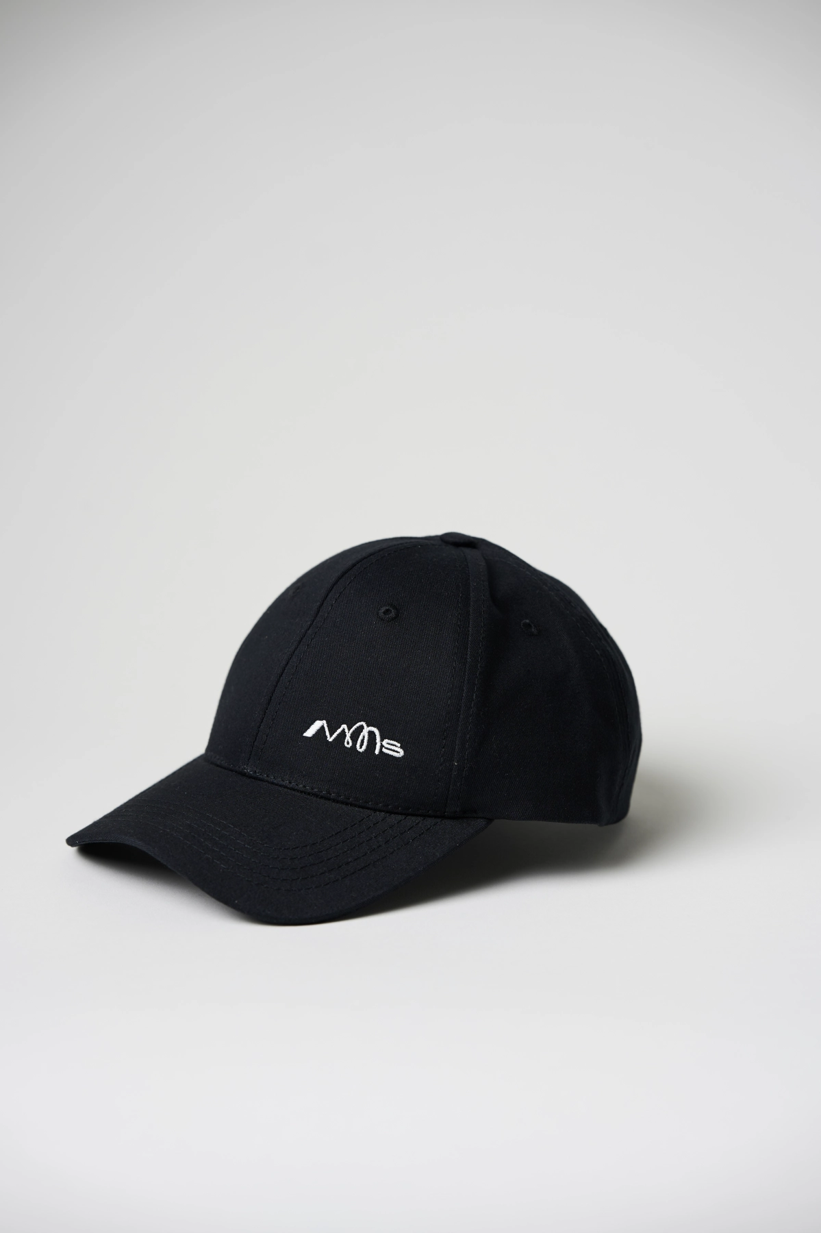 MMS_Store_czapkazdaszkiem_cze 10 2026037.jpg
